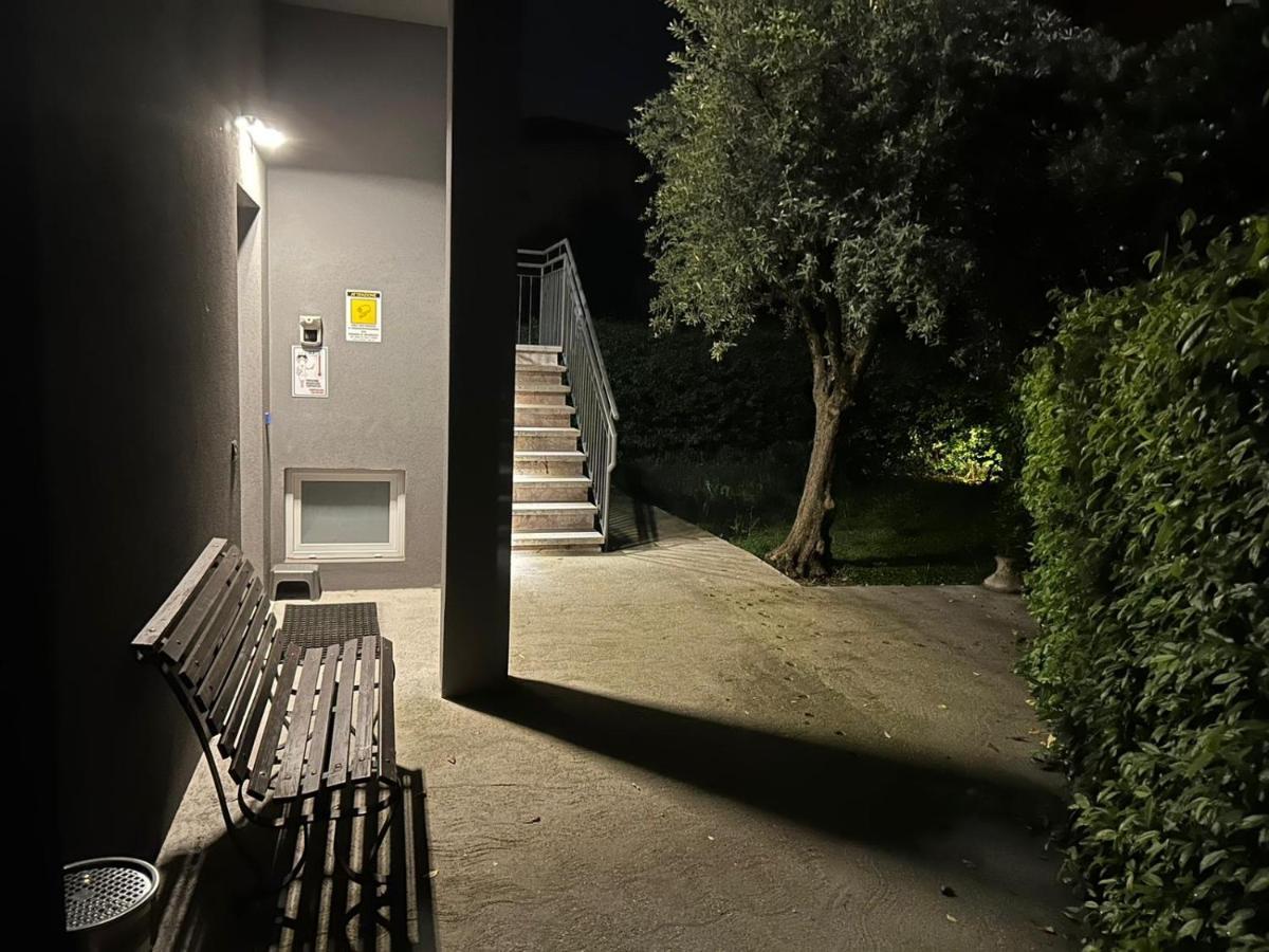 B&B Relax Rooms - Villa Murari Bra 베로나 외부 사진