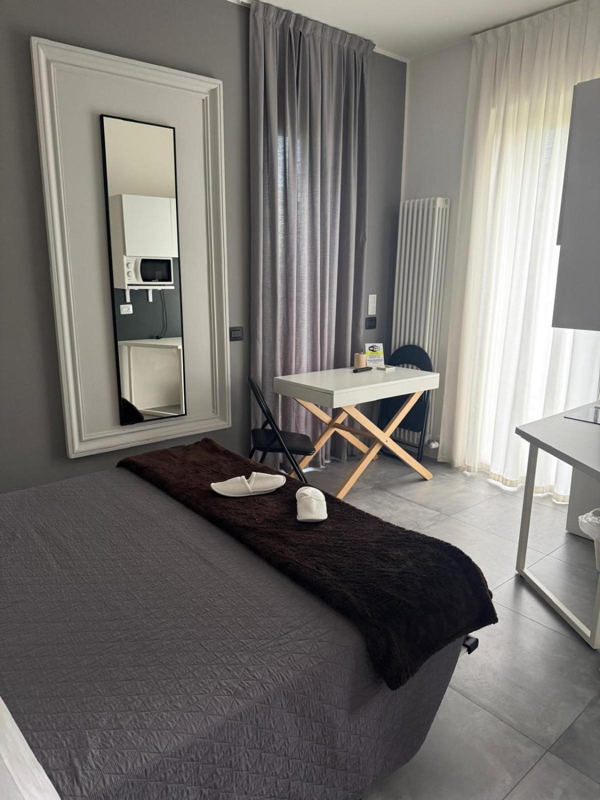 B&B Relax Rooms - Villa Murari Bra 베로나 외부 사진